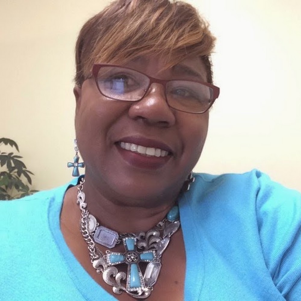 Meet your Posher, Annette